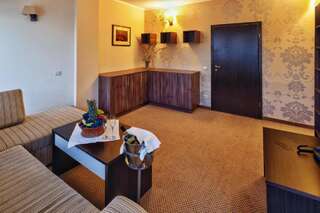 Отель Hotel Forum Солнечный Берег Люкс с 2 спальнями (4 взрослых)-5